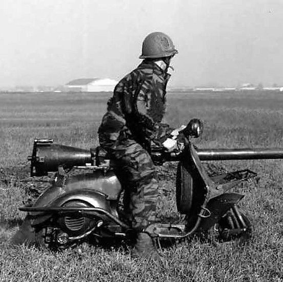 Velkommen Se insekter Premonition Vespa 150 TAP History: Paratroopers Used Bazooka Vespas in Combat