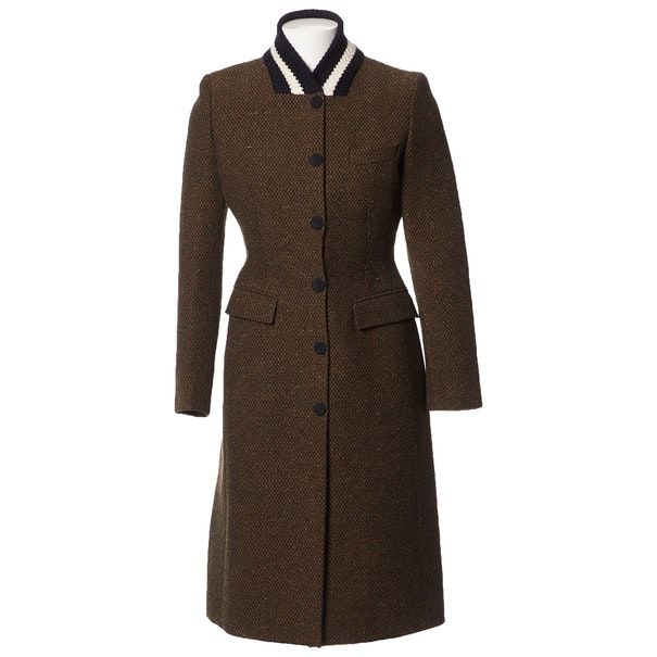 Clothing, Coat, Overcoat, Outerwear, Trench coat, Brown, Sleeve, Collar, Beige, Frock coat, 