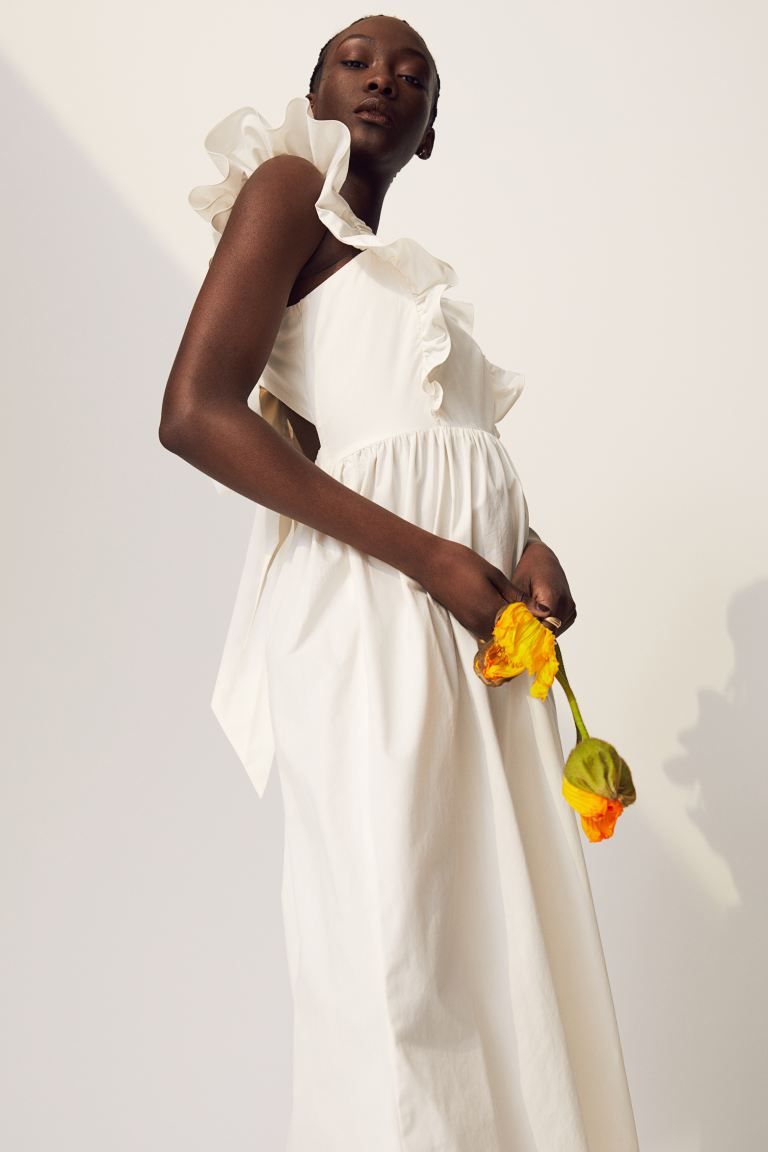 H&M tiene el vestido blanco bonito del verano