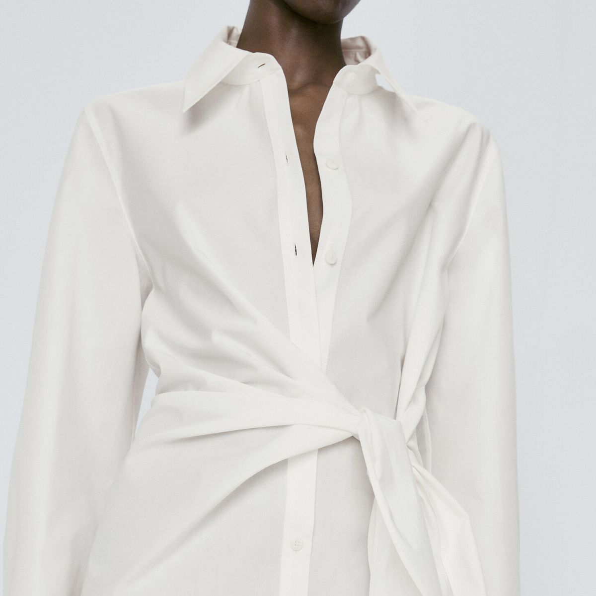 a Massimo Dutti esta gran rebaja en vestido camisero blanco IDEAL