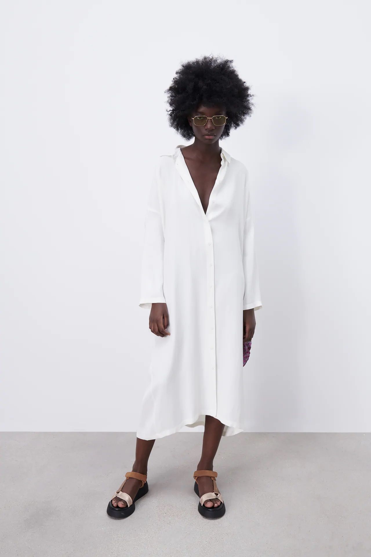 Tomar represalias por supuesto Alas Zara reinventa su vestido camisero blanco largo