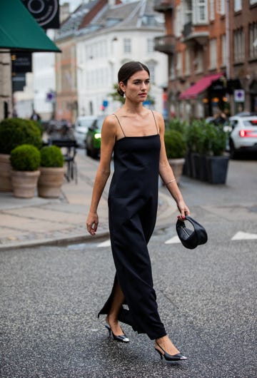 vestido midi negro más tipazo del mundo que hizo famoso zara y massimo dutti,