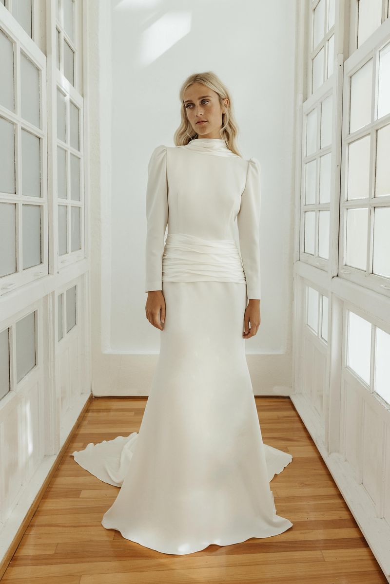 30 vestidos de novia sencillos y minimalistas 2023
