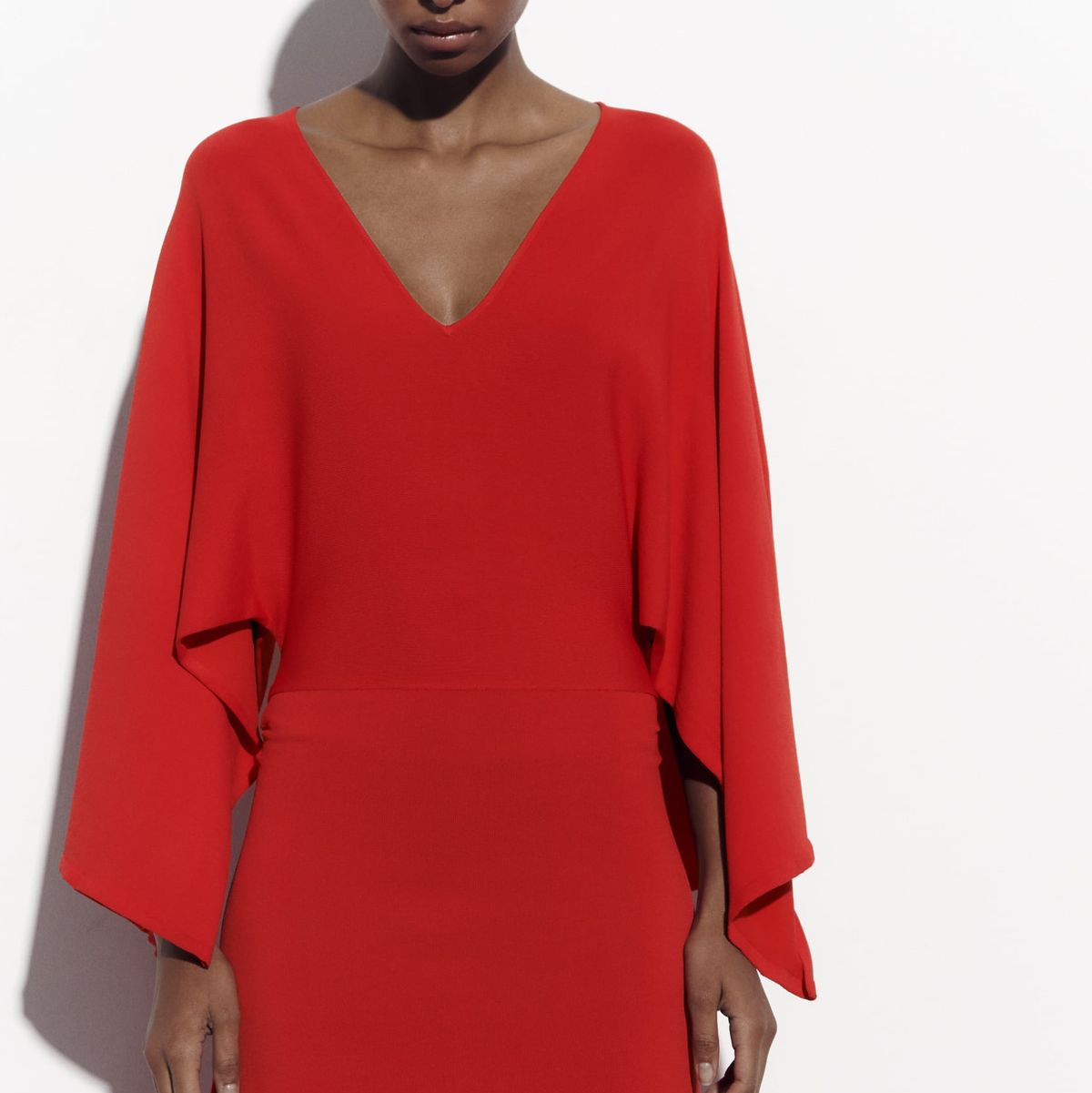 El vestido rojo de invitada de Zara aman las españolas