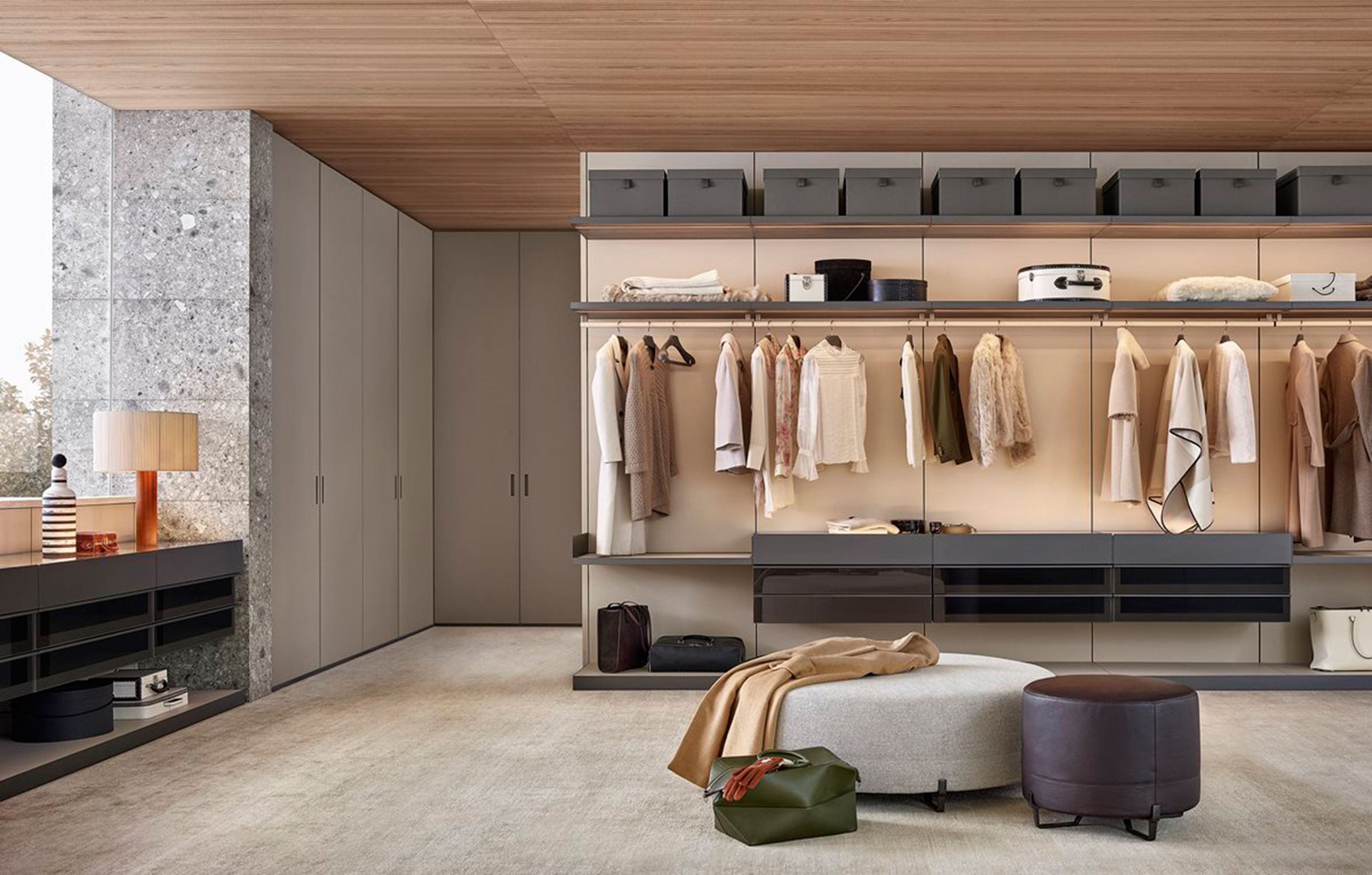 Ideas para tener un vestidor organizado y con estilo