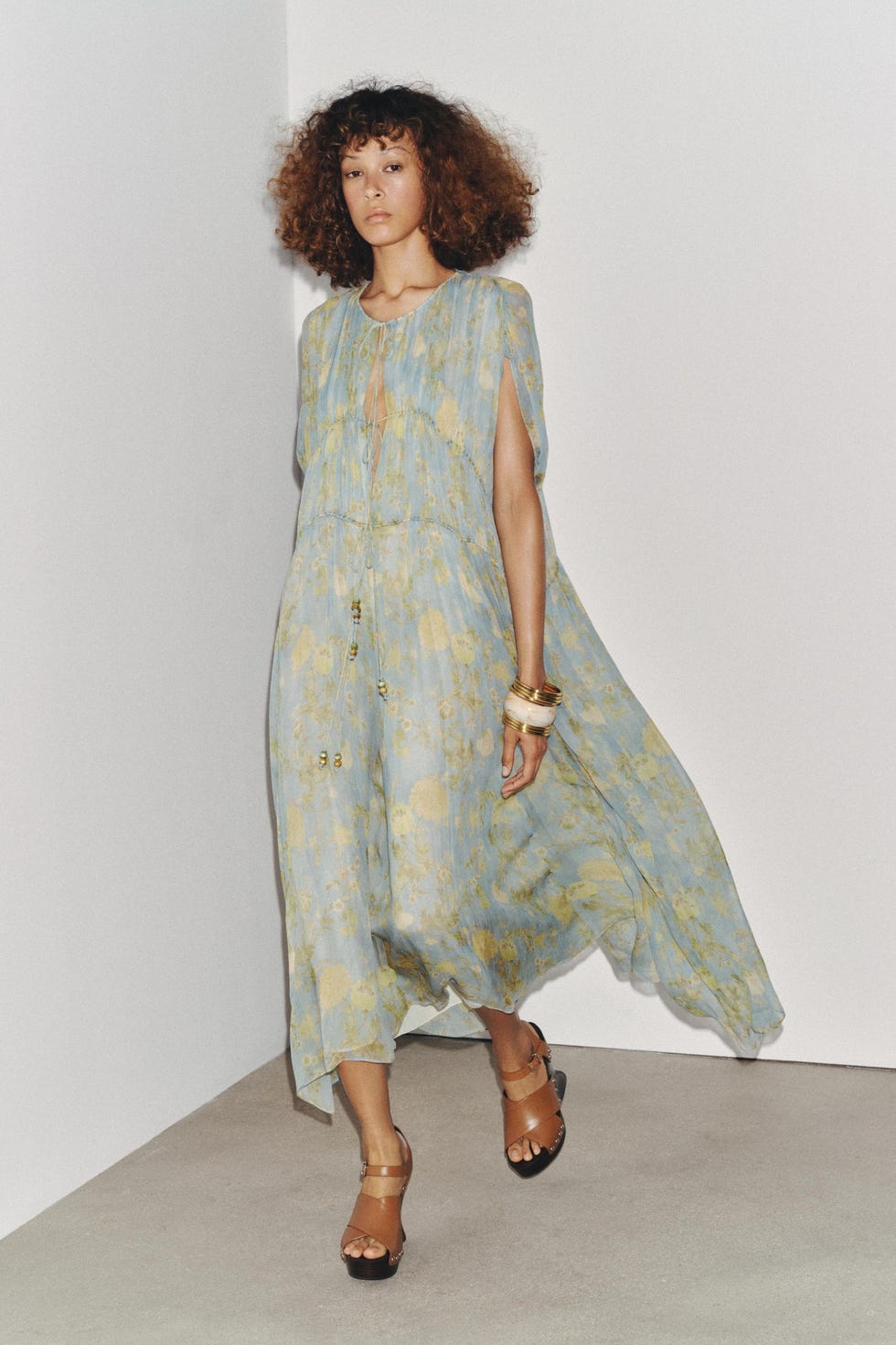 vestidos con manga corta de zara verano