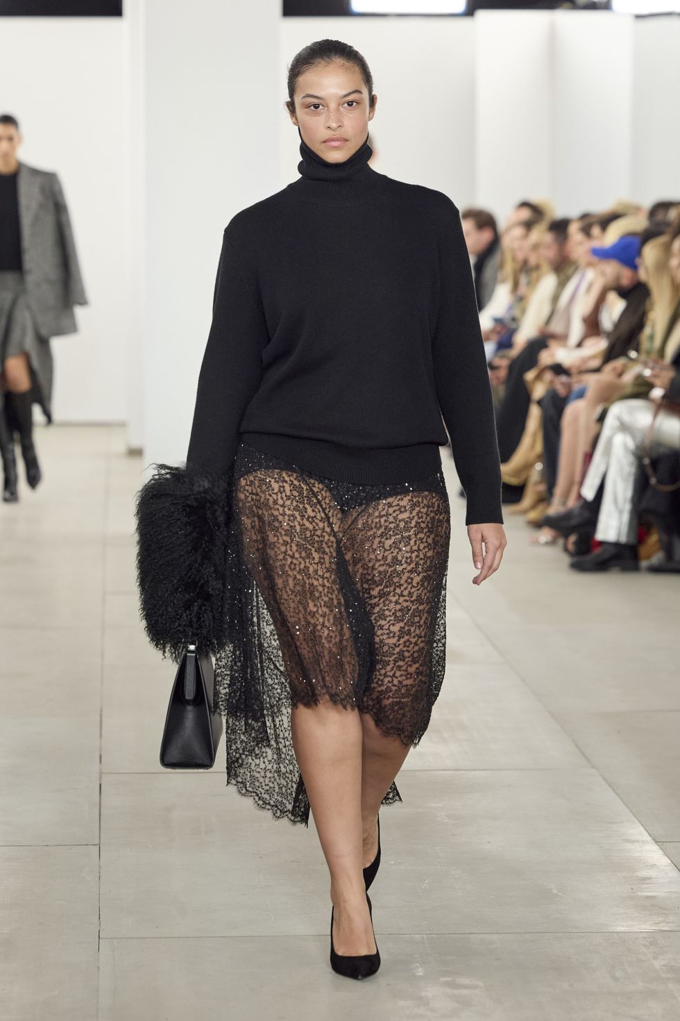 vestiti moda 2024 tendenze sfilate new york fashion week