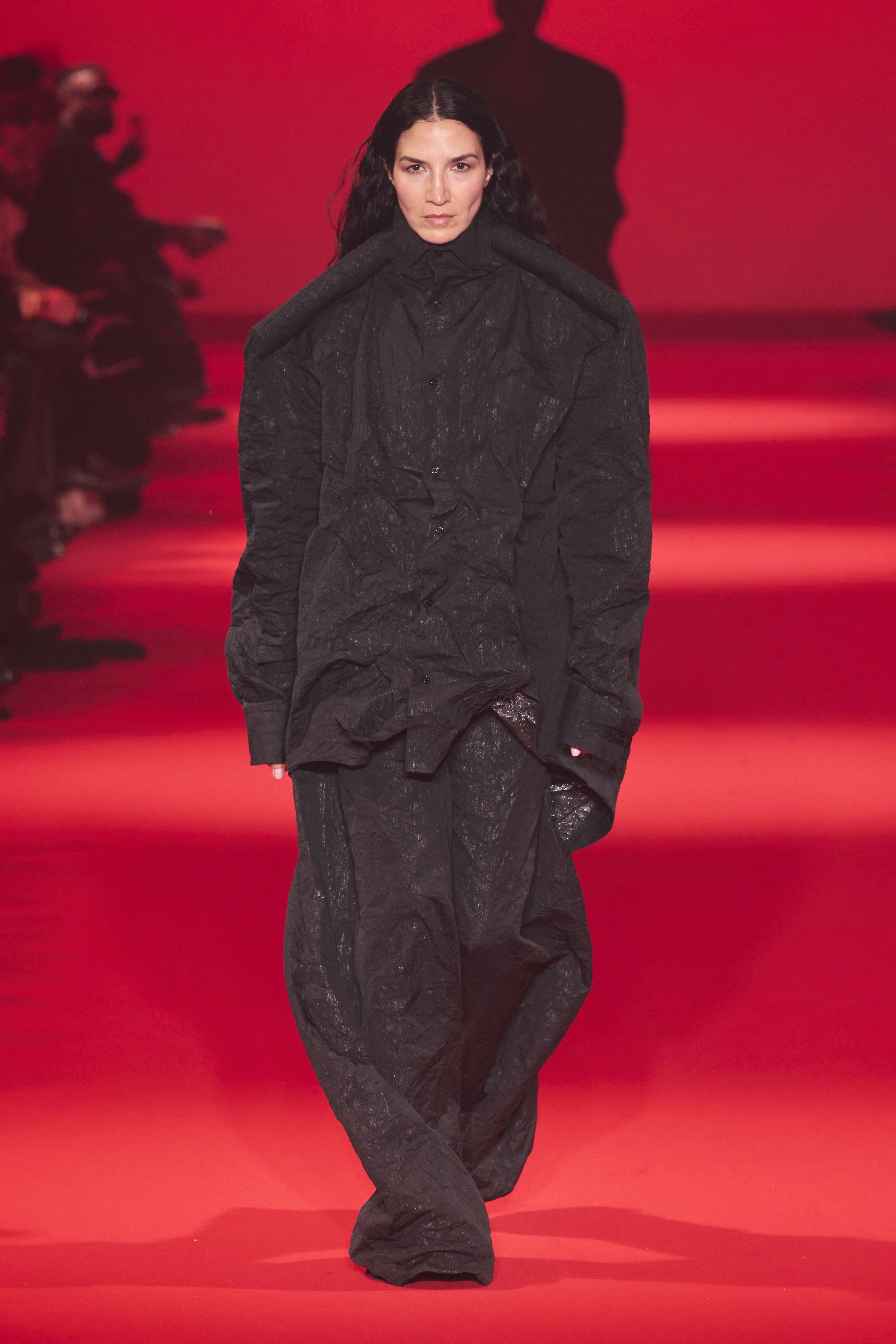 ヴェトモン（VETEMENTS）2024-25秋冬コレクション