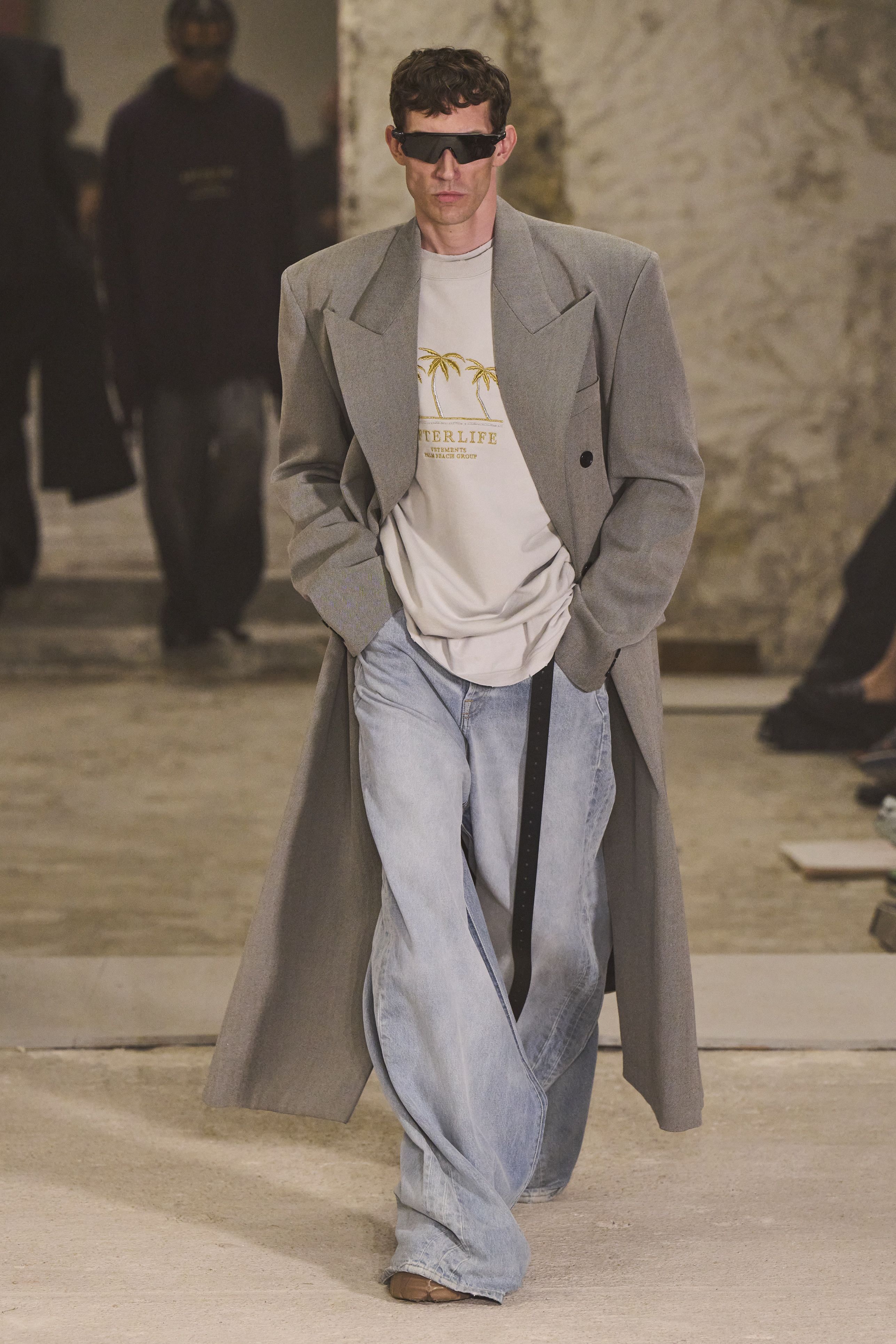 ヴェトモン(VETEMENTS)2023春夏コレクション | ファッション ヴェトモン(VETEMENTS)2023春夏コレクション | ファッション