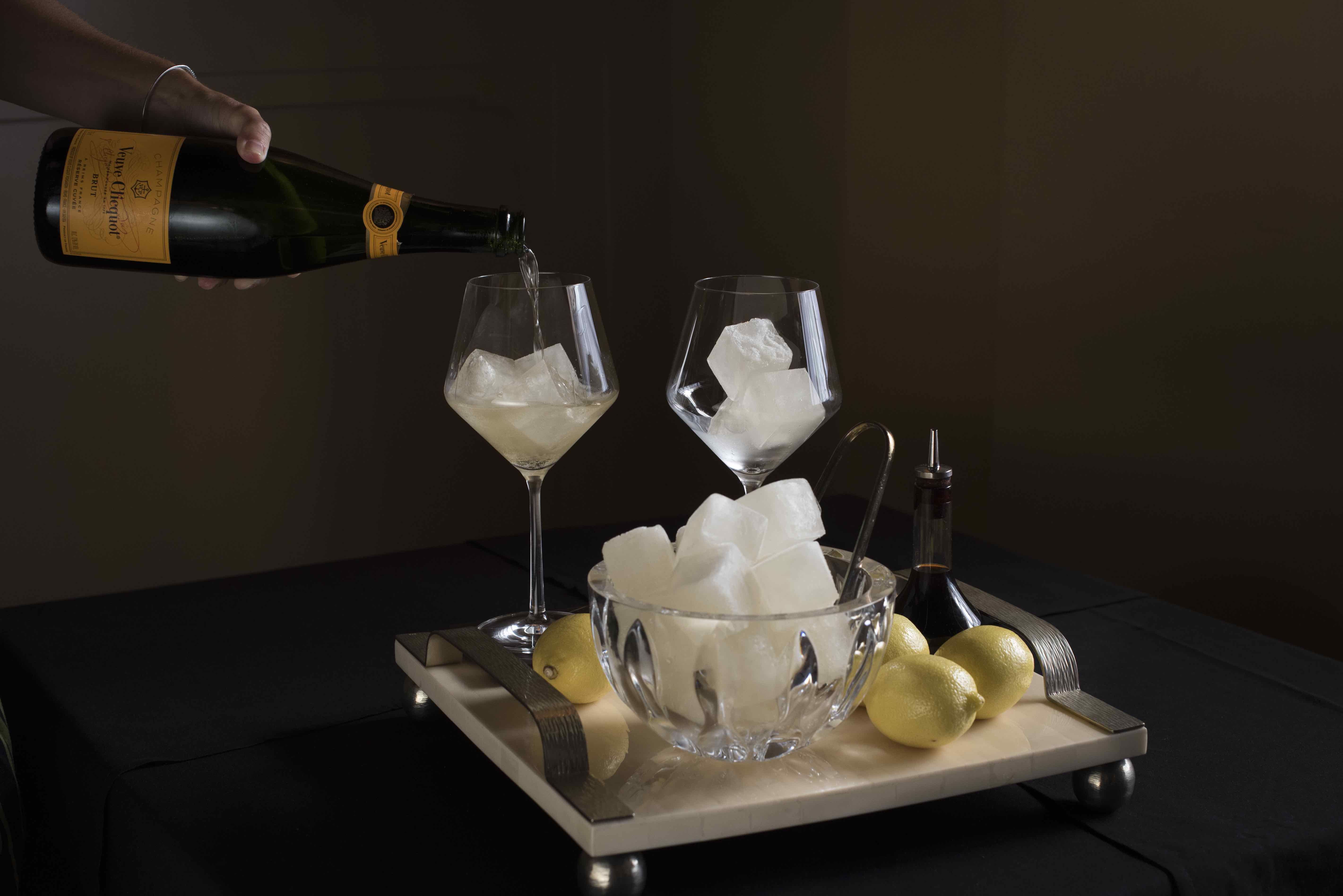 Here's the 5 Rules for Drinking Your Champagne on Ice - Thrillist