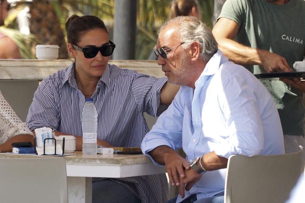 Vicky Martín Berrocal y Joao Viegas en Formentera en agosto 2019
