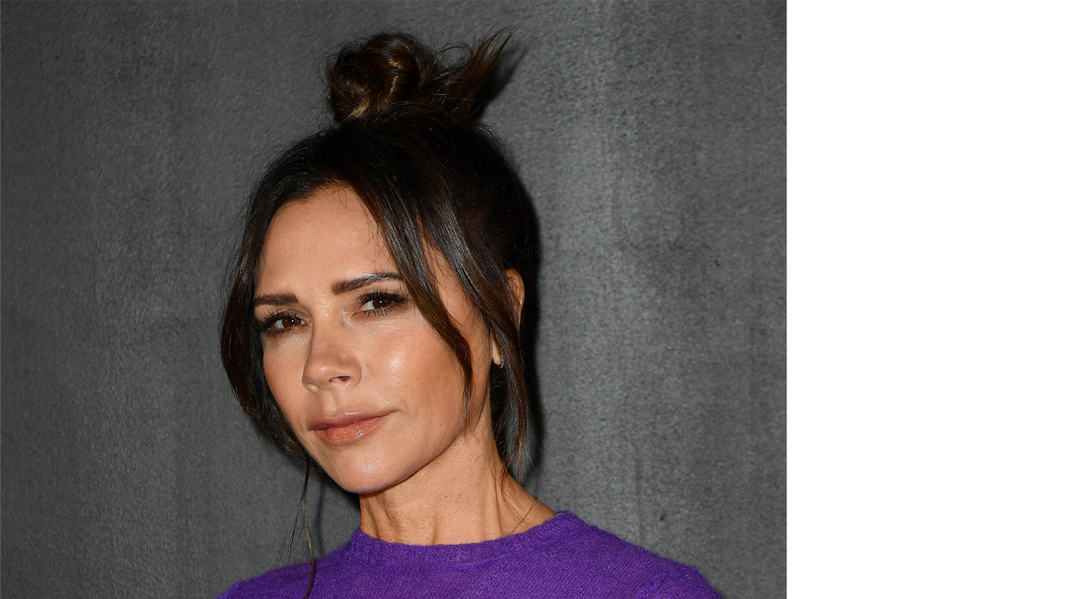 Victoria Beckham shares how to create beauty look with blusher