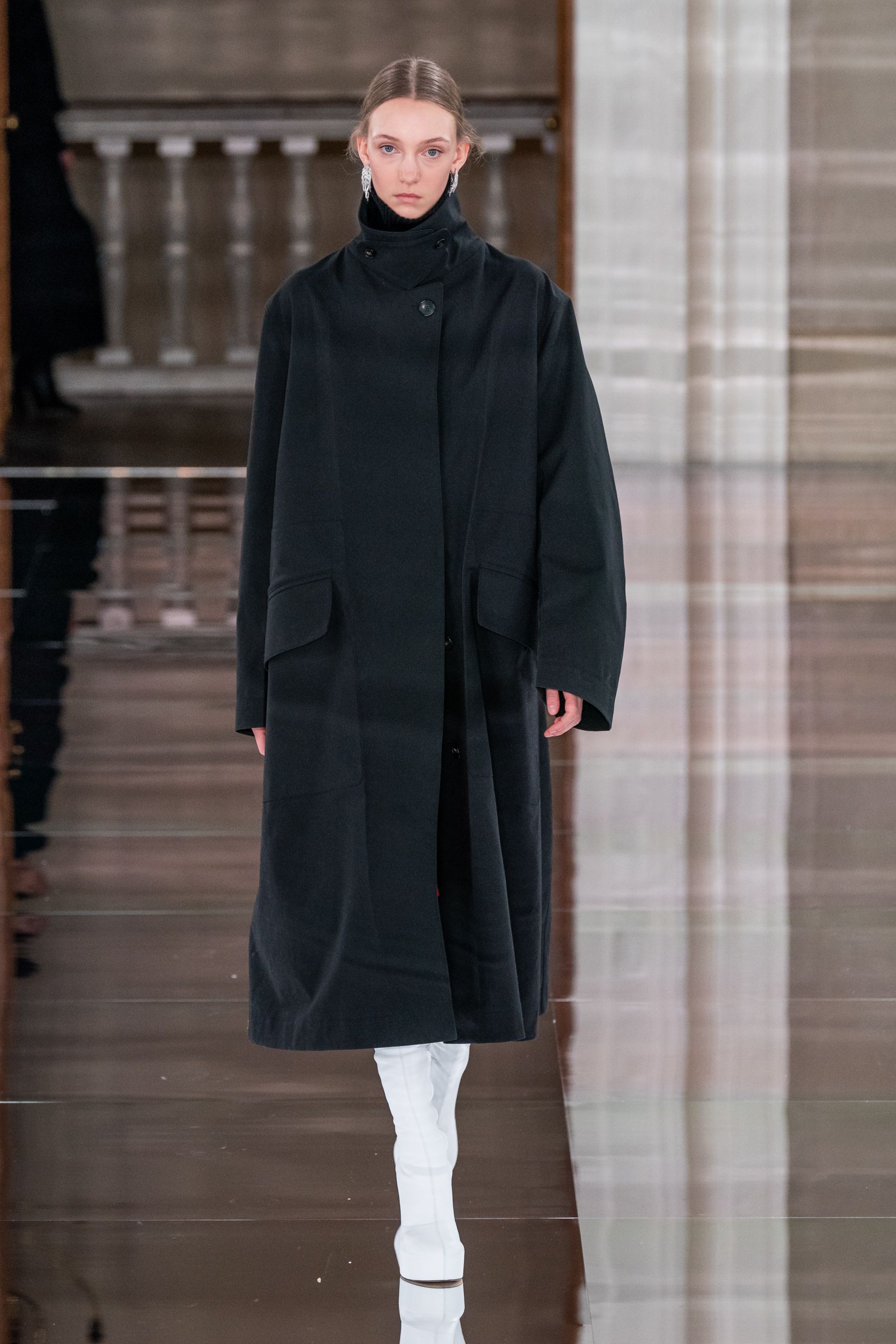 ヴィクトリア・ベッカム（VICTORIA BECKHAM）｜2020秋冬コレクション