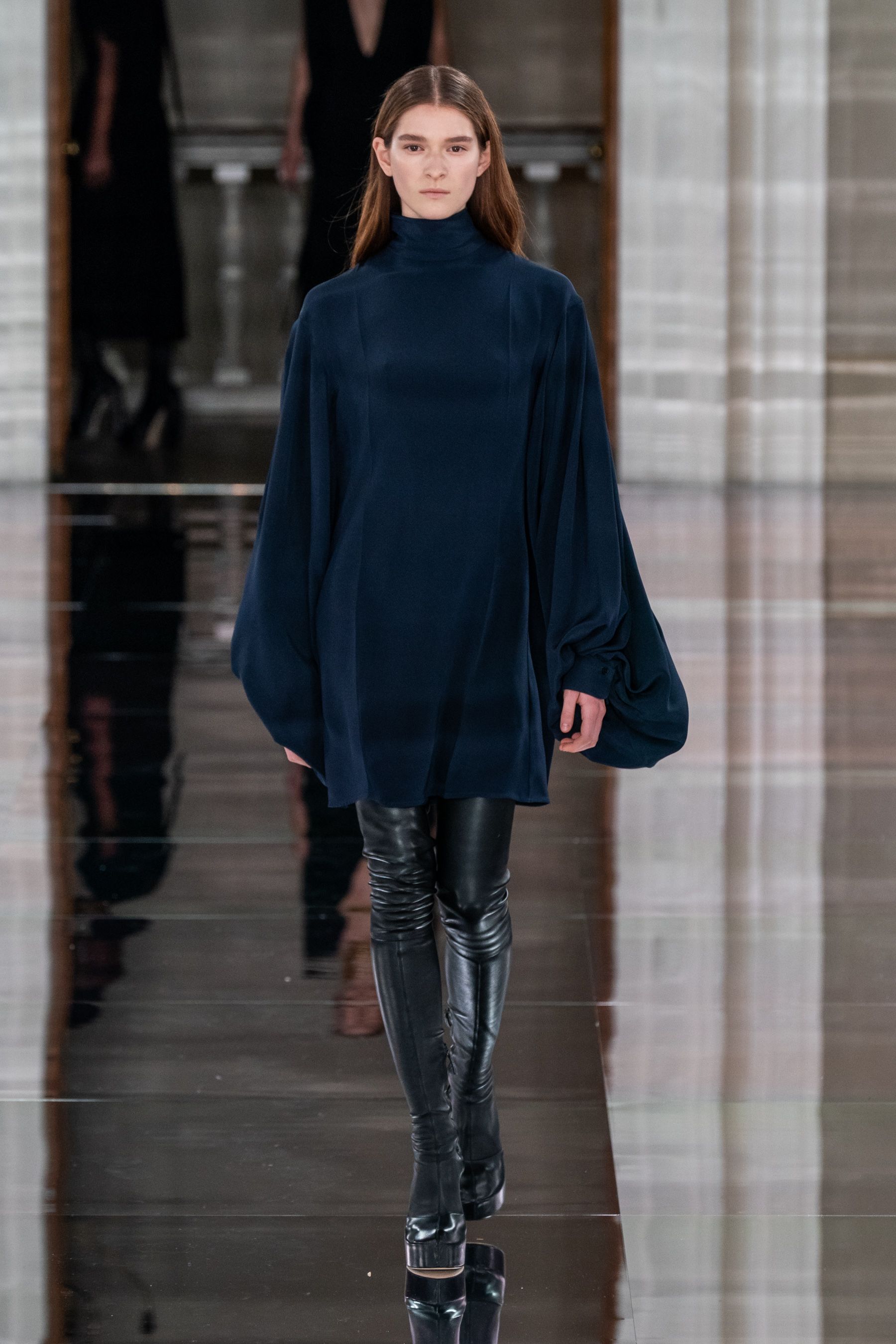 ヴィクトリア・ベッカム（VICTORIA BECKHAM）｜2020秋冬コレクション