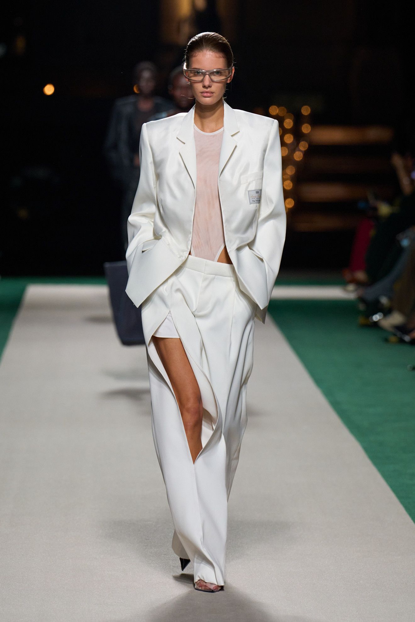 【23AW NEW】Victoria Beckham_woman /ウーブン ブレザー /White 23AW NEW】Victoria Beckham_woman /ウーブン ブレザー /White