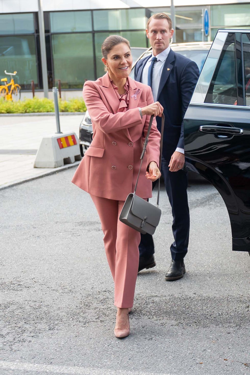 victoria suecia traje