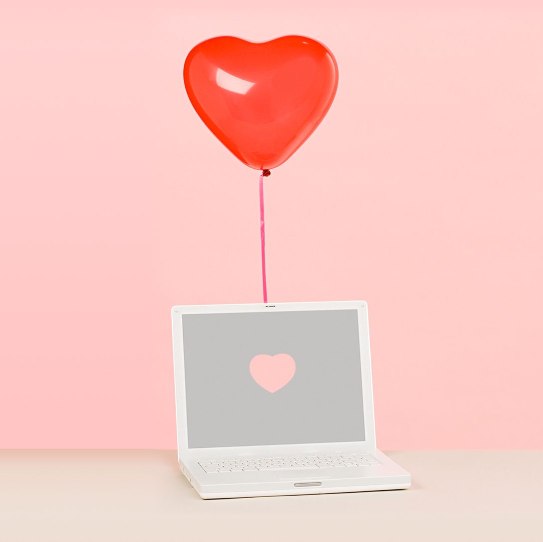 heart balloon and laptop