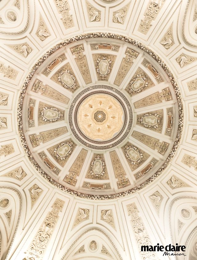 Dome, Ceiling, Holy places, Architecture, Symmetry, Building, Pattern, Circle, Classical architecture, Arch, 