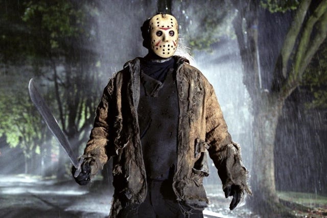 el enmascarado jason voorhees en el remake viernes 13 en 2009
