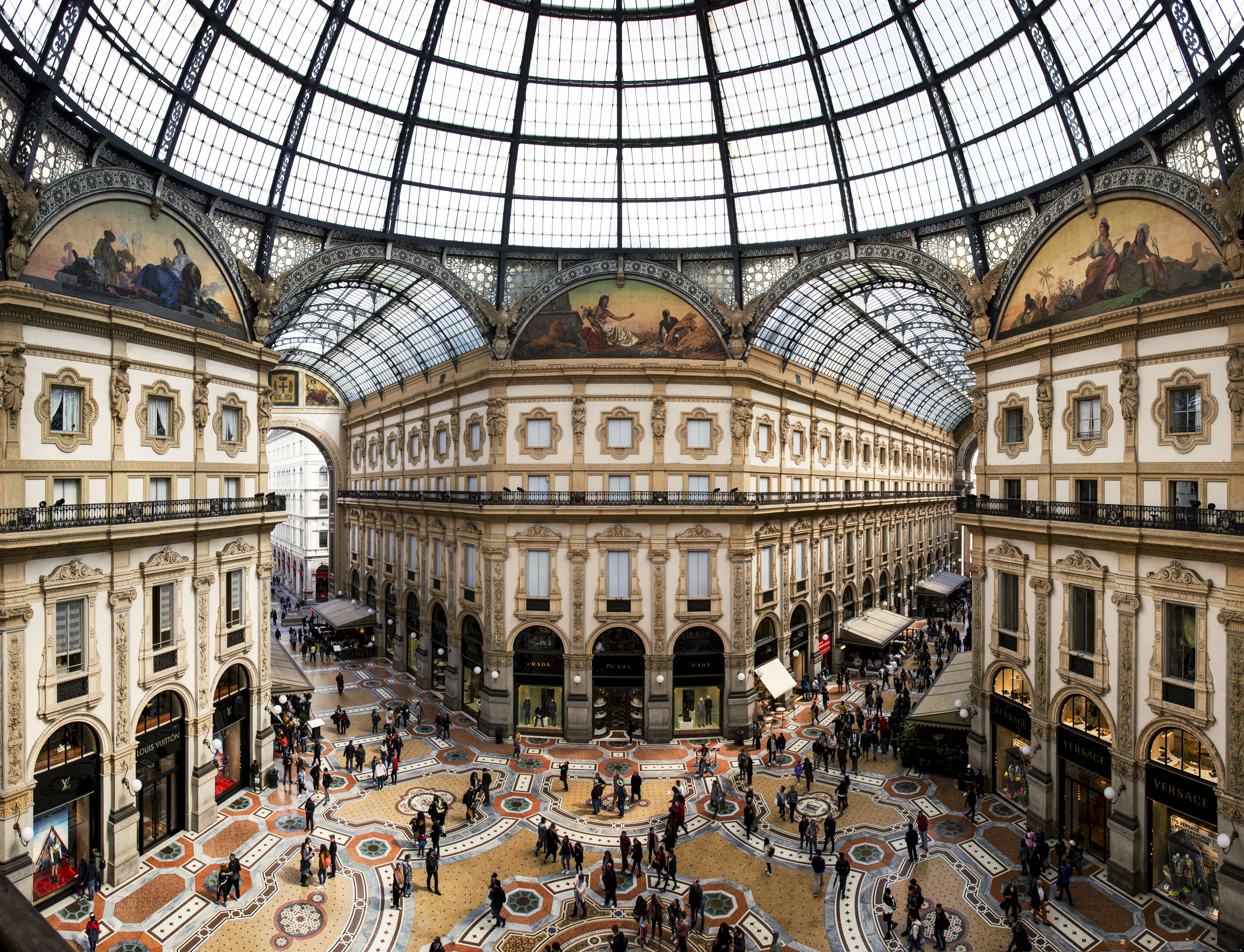 Milano Galleria Vik, a five star hotel embracing art and luxury