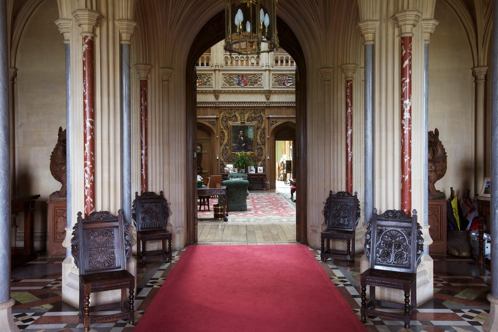 Daily Life At Highclere Castle Home To Television Program Downton Abbey