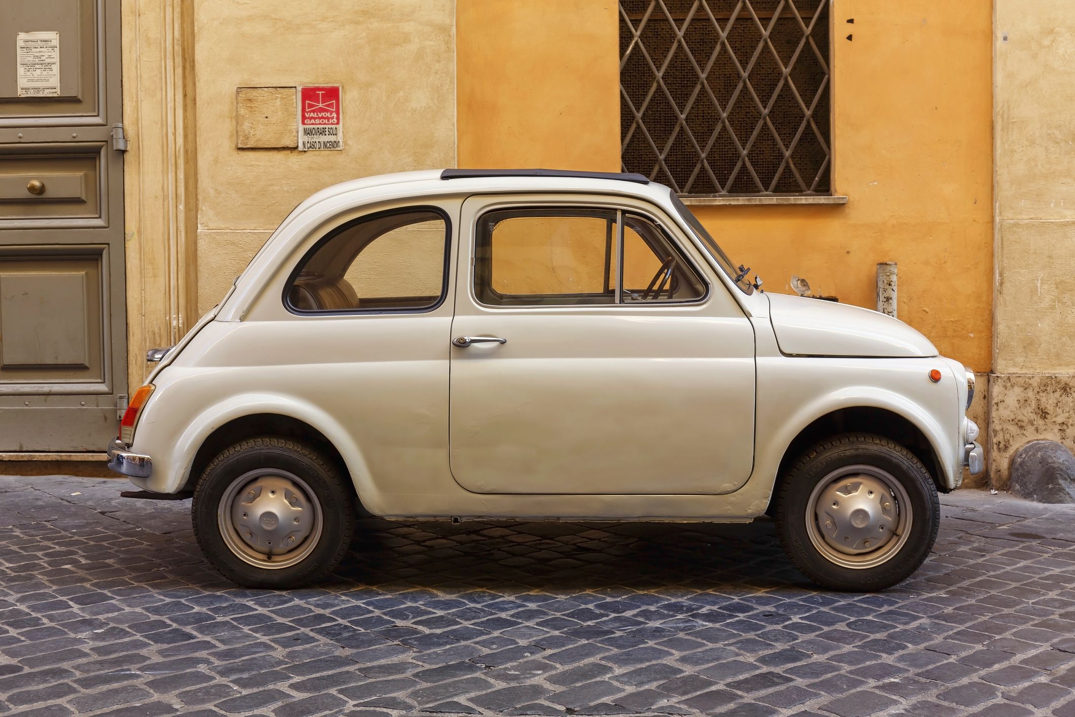 Fiat 500, storia dell'auto più amata dagli italiani (dal 1957)