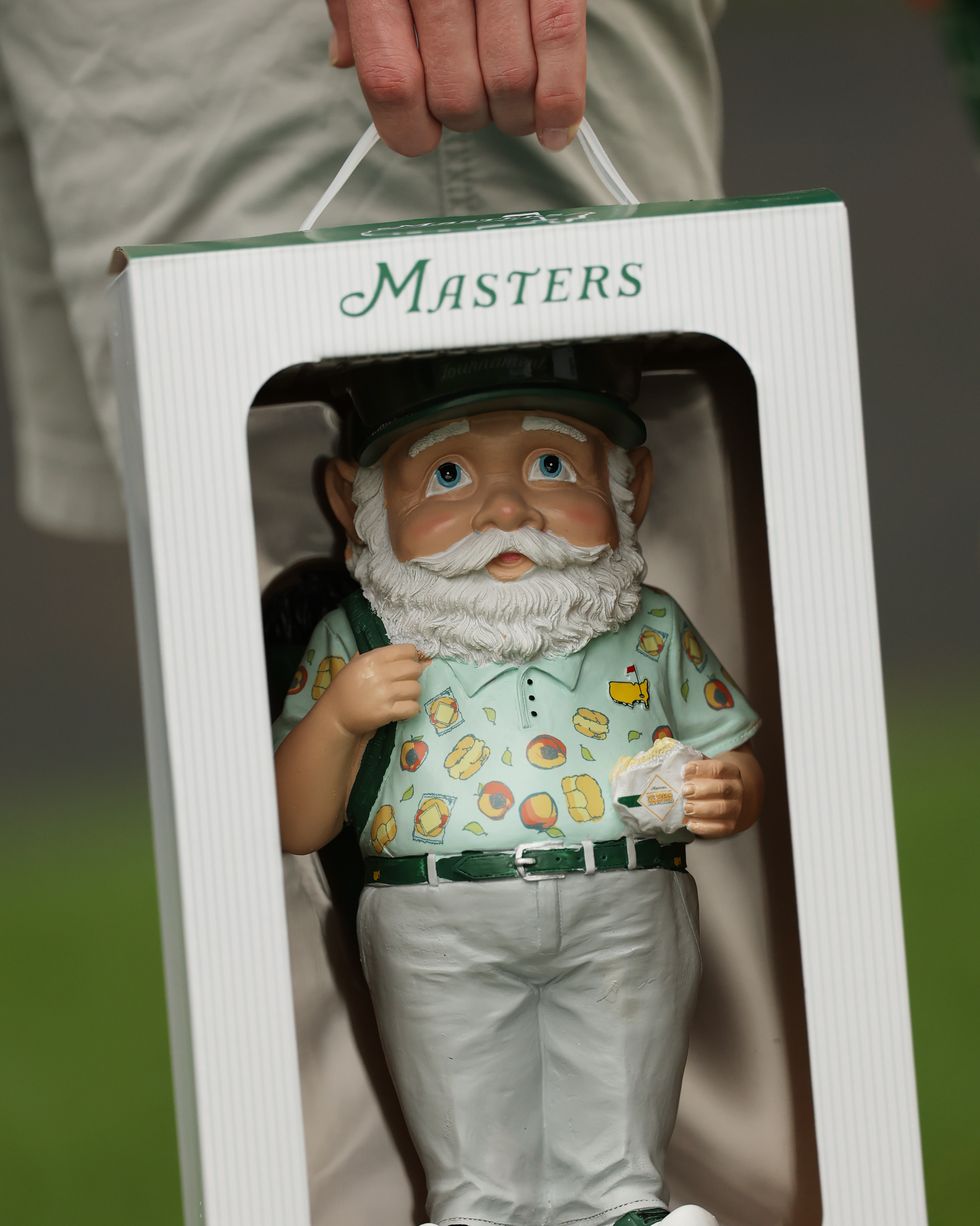 The Prized Masters Souvenir Fans Line Up Before Sunrise For