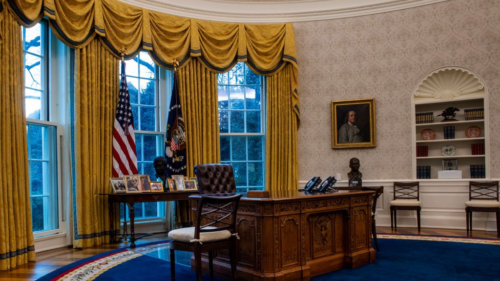 Joe Biden's Oval Office: The New President's Office Featured Decor Used by  Bill Clinton, Donald Trump, and George W. Bush