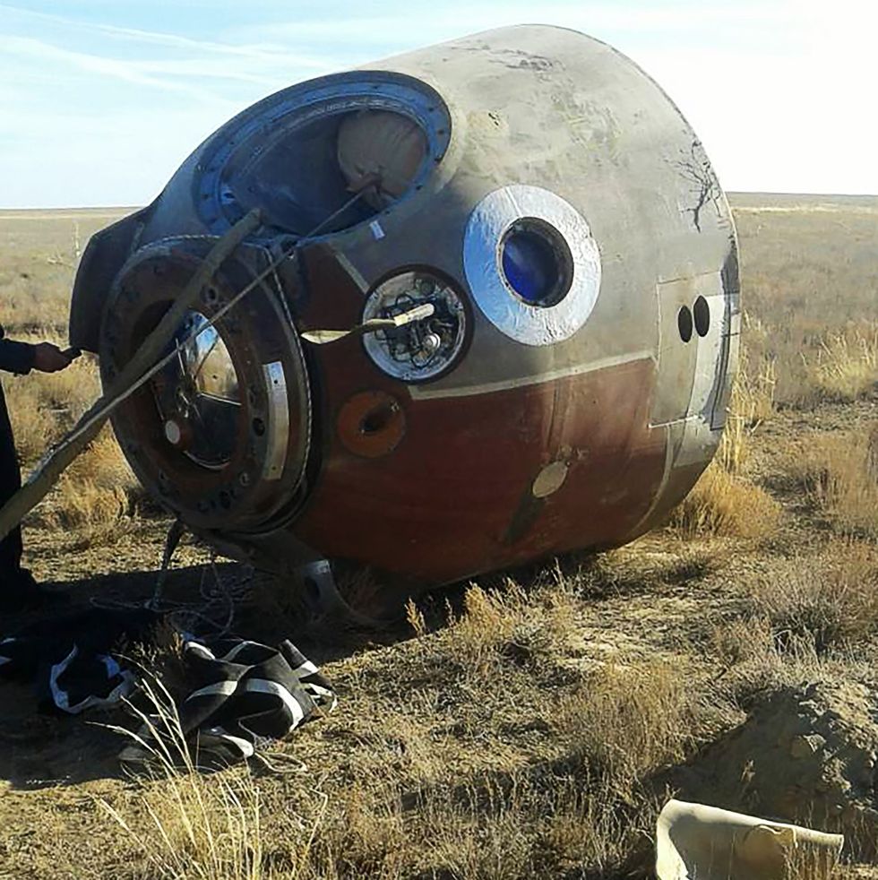 emergency landing of soyuz ms 10 spacecraft crew in kazakhstan
