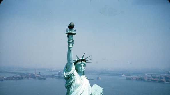 Primo Piano Della Corona E Del Fronte Della Statua Della Libertà a New York  Fotografia Stock - Immagine di città, orientale: 129022258