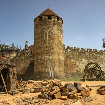 view on the medieval construction of guedelon in bourgogne in france