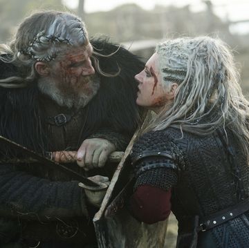 Vikings - White Hair and Lagertha fight in episode 6 'Death and the Serpent'