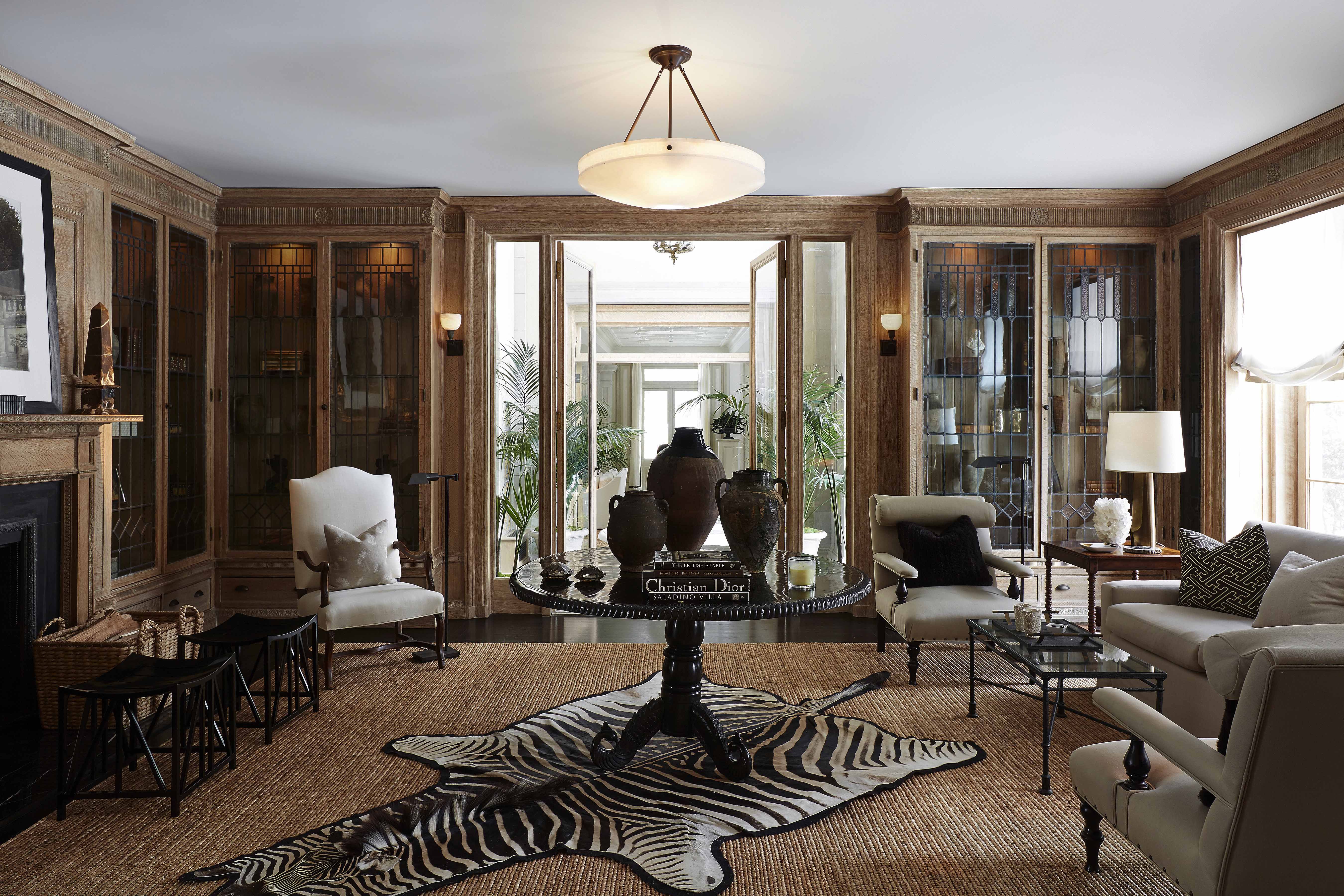 See How Vince Camuto Restored His Jazz Age Manor in the Hamptons   Beautiful living rooms, Hamptons interior design, Hamptons interior