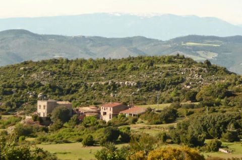 Cheap homes and towns for sale in Spain and France