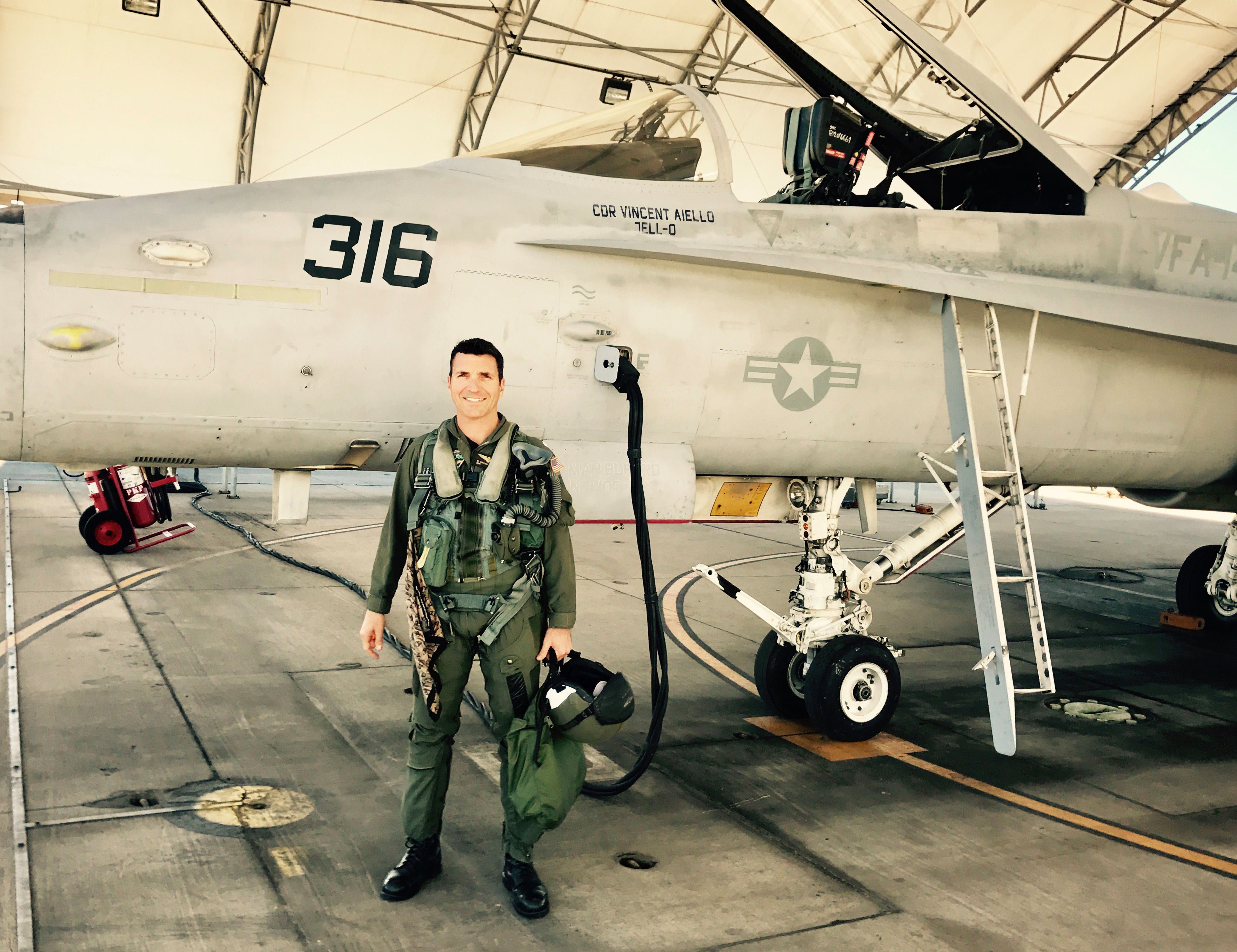 9 Questions With a Former TOPGUN Pilot