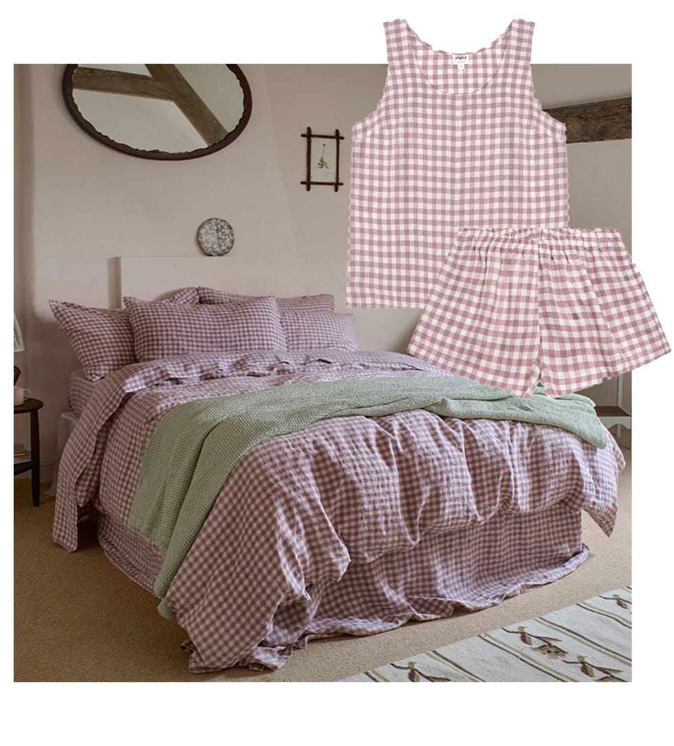 duvet drenching matching pyjamas and bedding