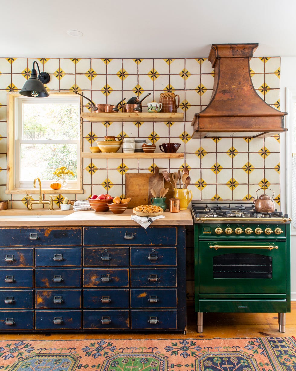 virginia mountain cottage kitchen