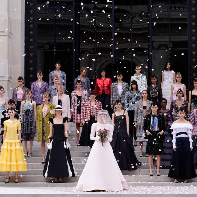 chanel runway paris fashion week haute couture fallwinter 20212022