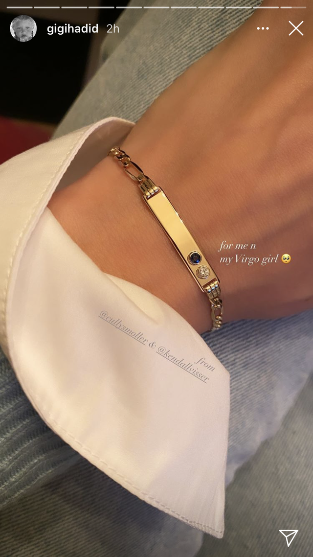 ZAYN MALIK UPDATES — Zayn is wearing a LVxUNICEF bracelet designed by
