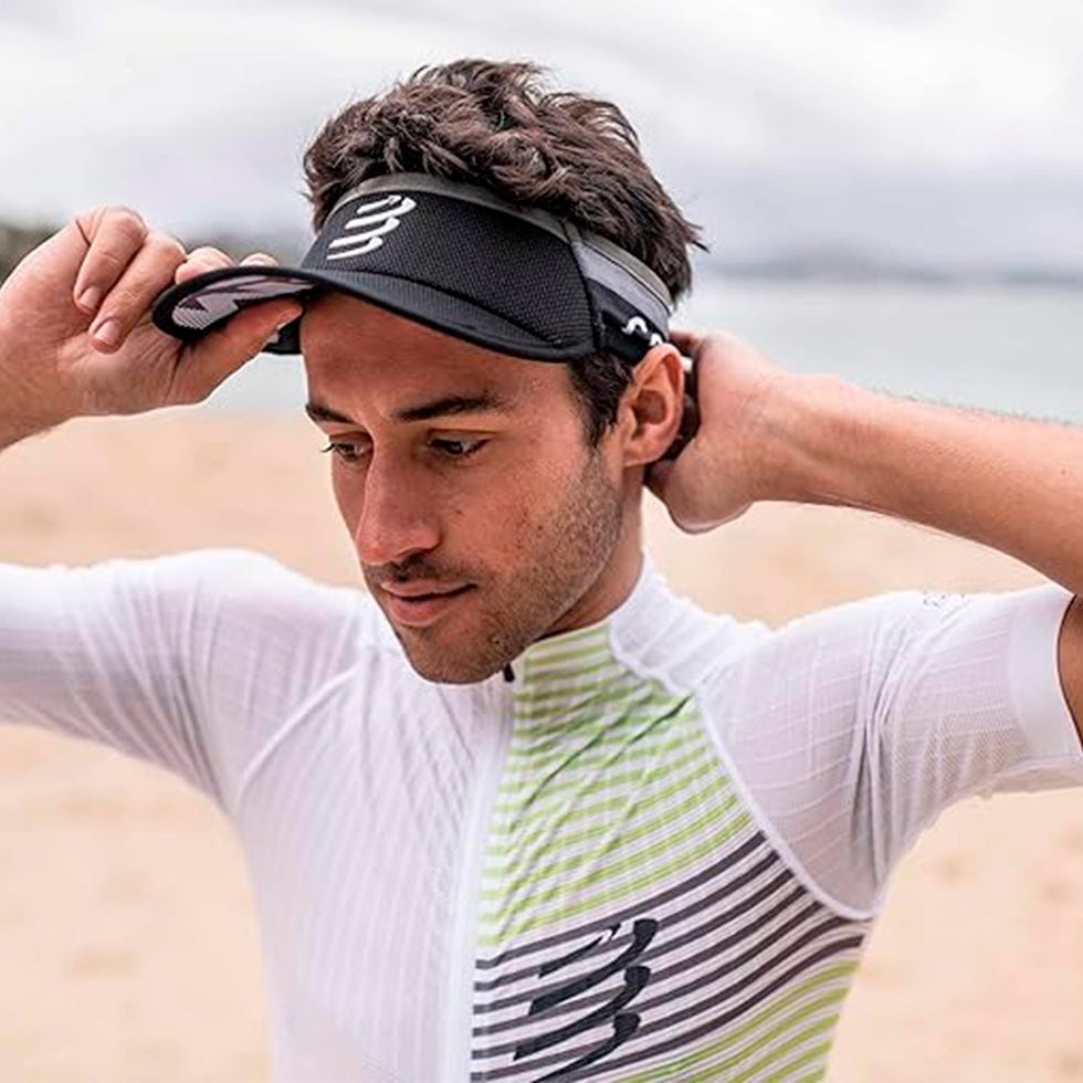 visera deportiva compressport