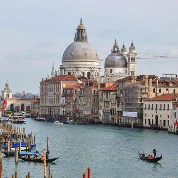 Che Venezia scopriremmo se la visitassimo solo con guide dell’Ottocento?