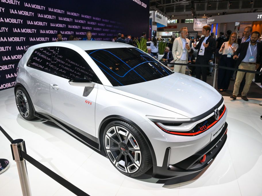 VW shares design, engineering insight about the 2021 Golf GTI - Autoblog