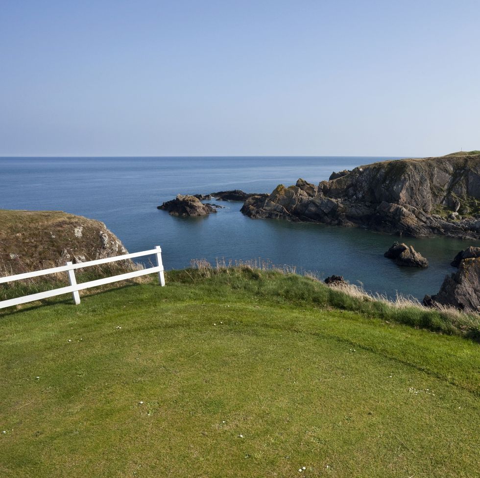 the 6th hole   voted britainÕs no1 most extraordinary golf hole, known as a still no ken i still don't know is a challenging par 3 from the back tee across a rocky ravine at eyemouth golf club, eyemouth, scottish borders