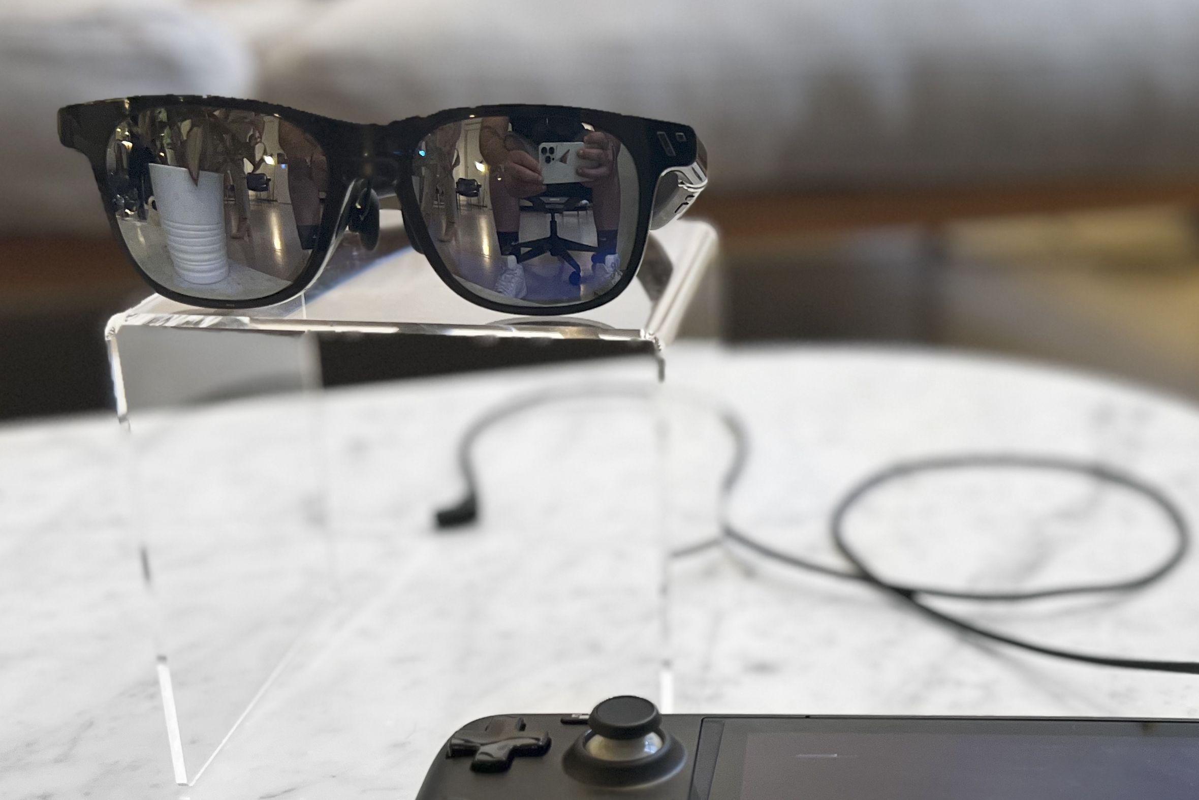 Viture One Smart Glasses Preview | Wearable AR Display 2022