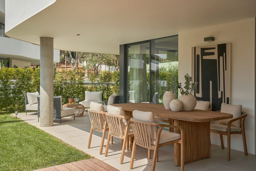 porche con comedor exterior