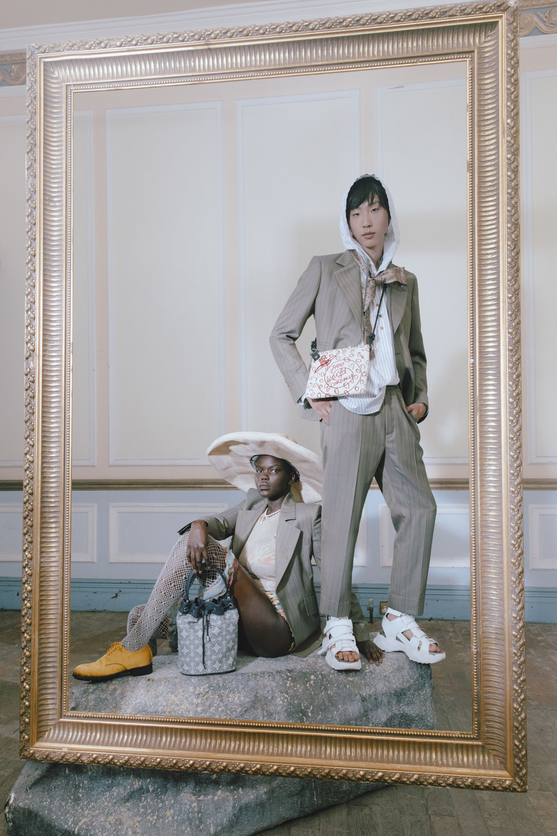 ヴィヴィアン・ウエストウッド(VIVIENNE WESTWOOD)」2022春夏 ヴィヴィアン・ウエストウッド(VIVIENNE WESTWOOD)」2022春夏