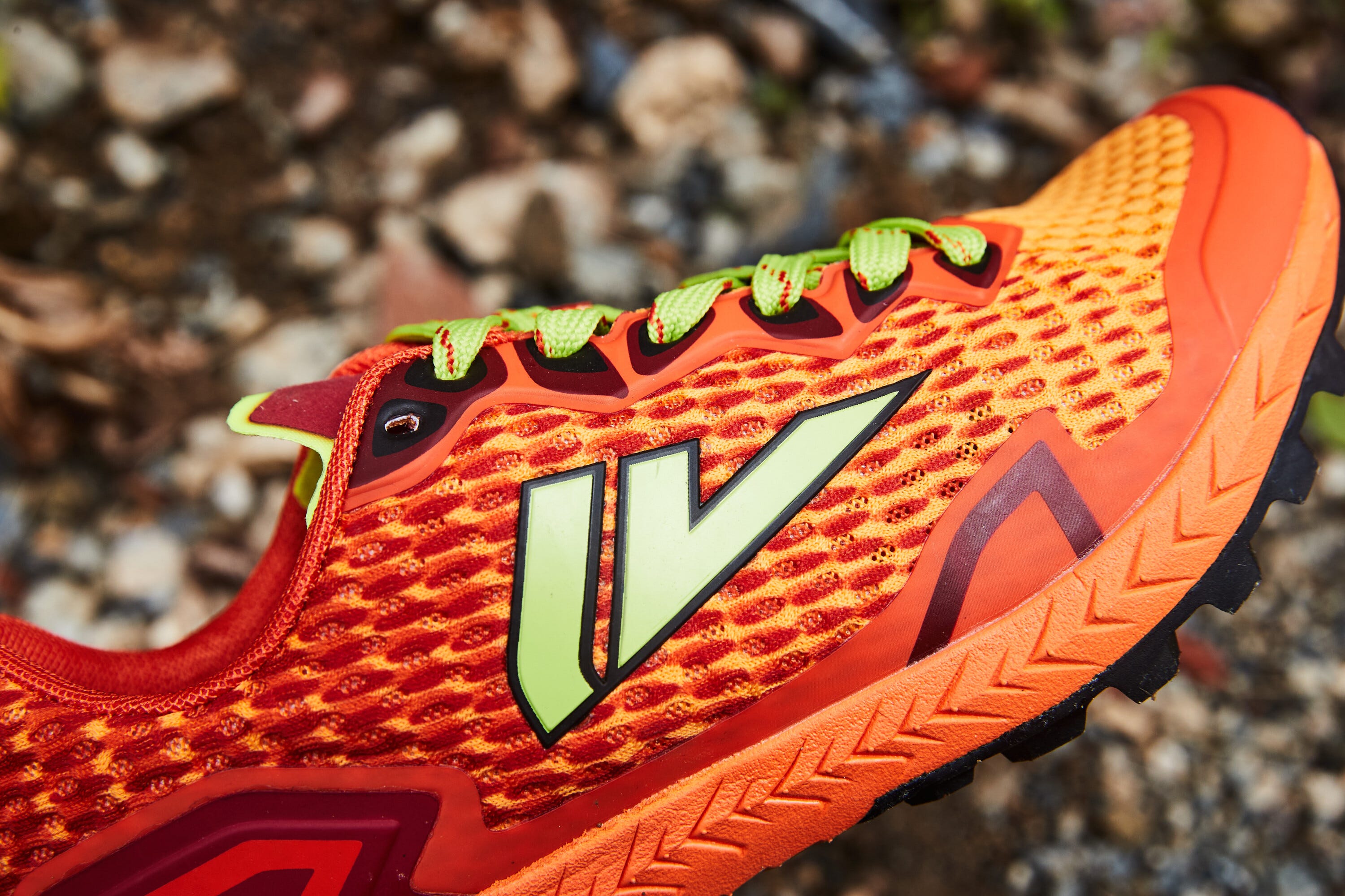vj spark trail shoe