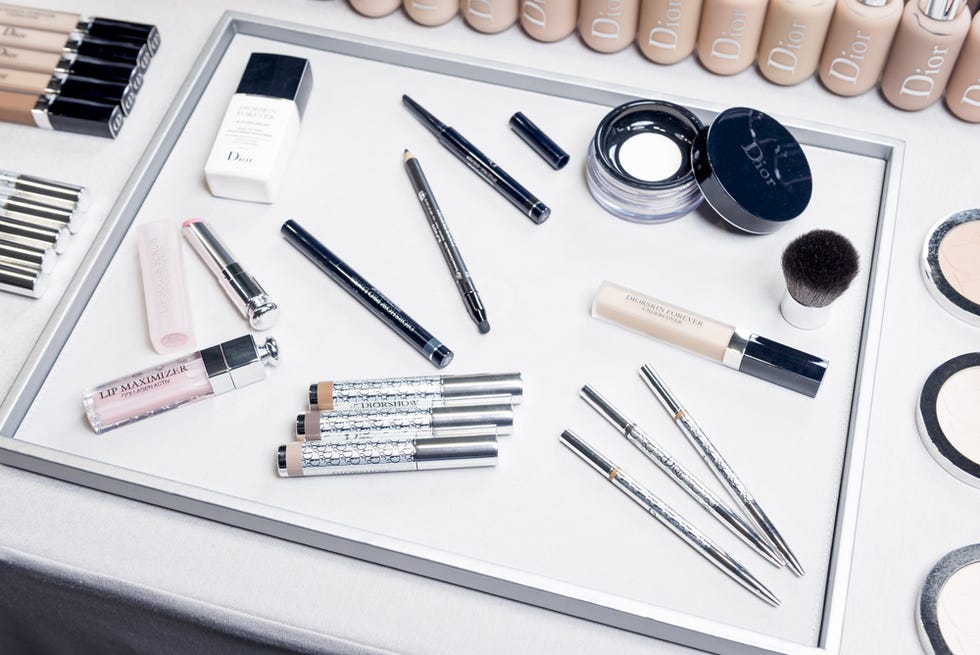 Eyebrow, Product, Cosmetics, Beauty, Eye, Eye liner, Eyelash, Material property, Brush, Calligraphy, 