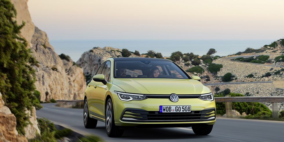 Volkswagen Golf 8 - en carretera