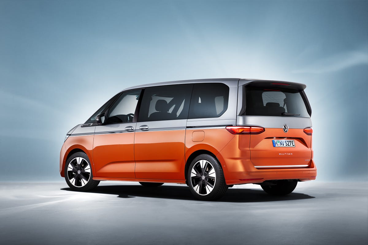 Семи т. Мультивен т7 2021. Фольксваген Мультивен т7. VW t7 Multivan 2022. VW Multivan 2021.